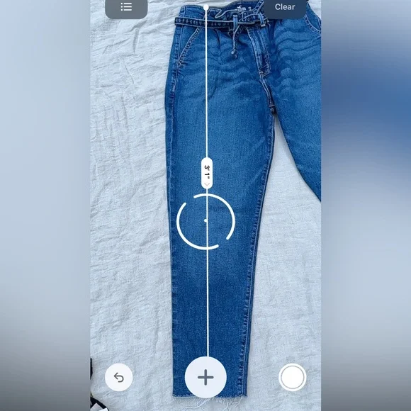 Hollister Ultra High Rise Mom Jeans Size 27 - Picture 6 of 8